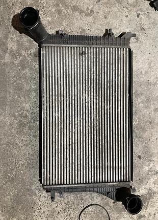 Радіатор інтеркулера volkswagen touran фольксваген тоуран 2003-2010р 1k0145803at