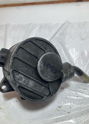 Вакуумный насос на мерседес c-class w203 clk w209, 2.2 2.7 cdi (2000-2007) a6112300065