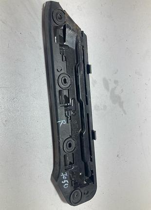 Кронштейн переднього бампера правий volkswagen touran/caddy 2004-2010 1t0807936/1t0807050