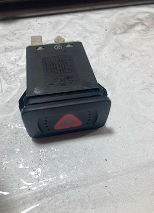 Кнопка аварийки volkswagen golf 4 1997-2006 год 1j0953235j