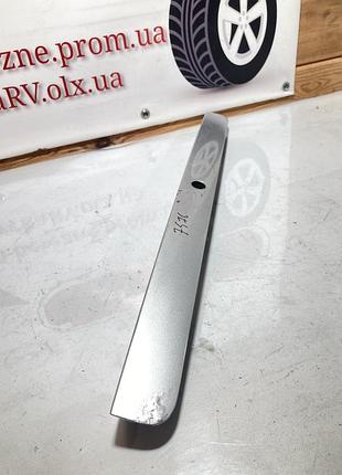 Накладка крышки багажника audi a4 b5, 2000 г., 8d9827576, б.у.