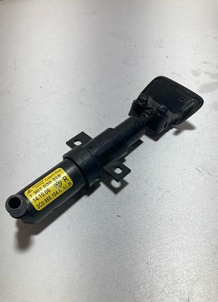 Форсунка омивача фар (права) 3c0955104a vw б 6 європа
