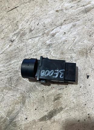 Кнопка аварійки kia sorento 2002-2009 937303e000
