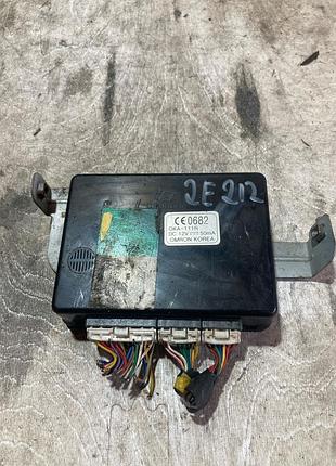 Блок управления светом hyundai tucson 2004-2009 954002e212