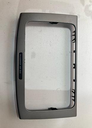 Накладка магнітоли, рамка volkswagen passat b6, 2005-2011 р., 3c0858069m, б.в