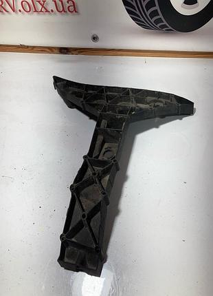 Кронштейн бампера передний правый vw lt (ii) 1996-2006 2d0807136