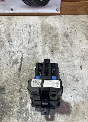 Блок предохранителей сервис салон hyundai santa fe 2.0crdi 2000-2006 9118826104