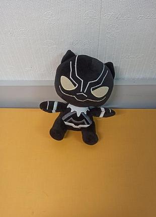 М'яка іграшка ty marvel чорна пантера, виконана у стилі персонажа коміксів та фільмів marvel