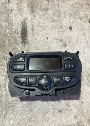 Блок управления печкой и климат контролем peugeot 206 96430550xt