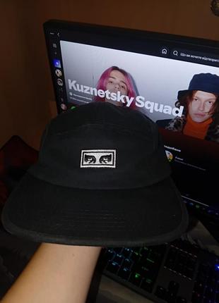 Кепка obey панель