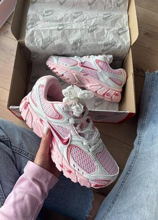 Женские кроссовки розовые легкие удобные nike v5 rnr