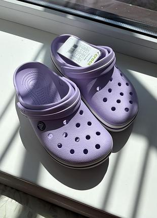Crocs, оригінал. нові, лавандового кольору . розмір 37. довжина устілки 24 см.