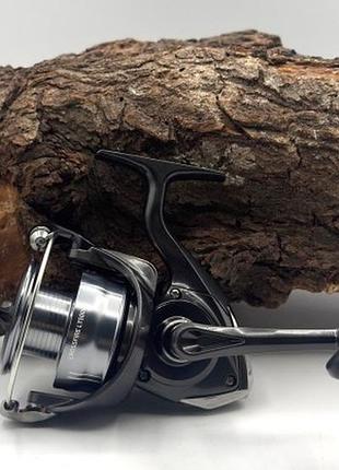 Катушка для спиннинговой рыбалки рыболовная спиннинговая катушка daiwa 26 crossfire lt 5000-с