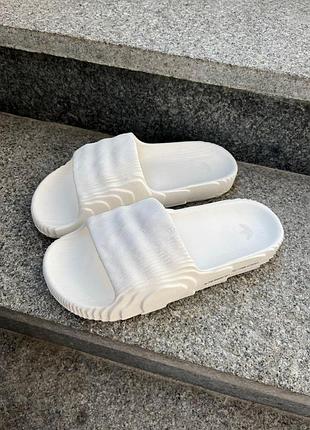 Белые тапочки унисекс adidas yeezy adilette slide white х адидас изи адилет слайд 42
