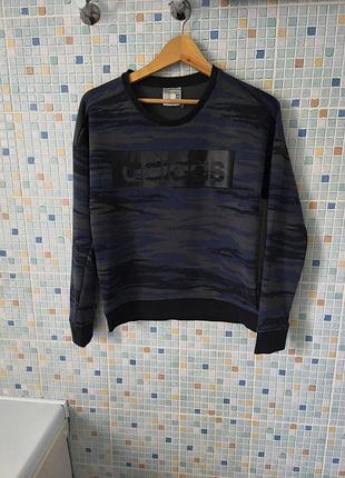 Світшот adidas.