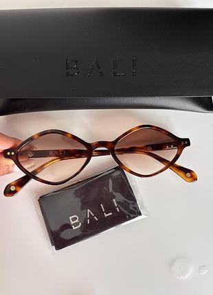 Окуляри бренду bali
