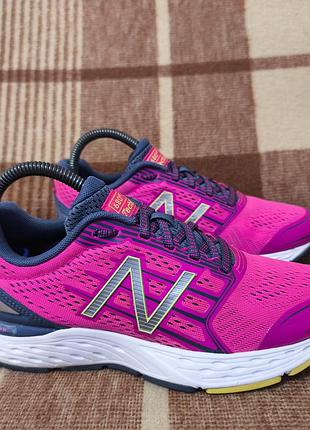 Женские кроссовки new balance