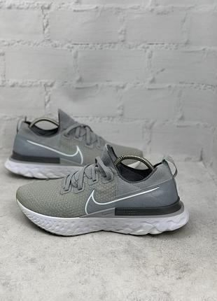 Чоловічі спортивні бігові кросівки nike react flyknit