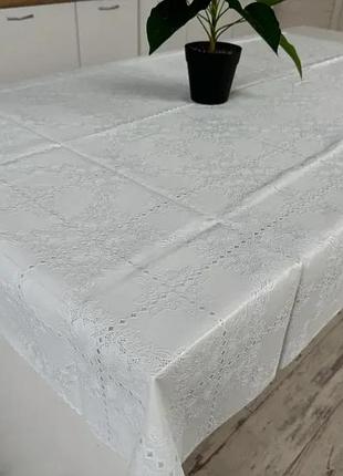Скатертина вінілова з ажурним малюнком 110*140 см 1506-w-3