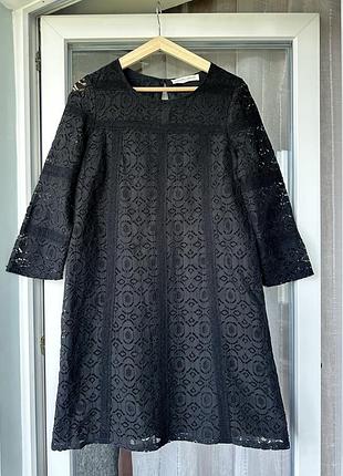 Чорна мереживна сукня sezane