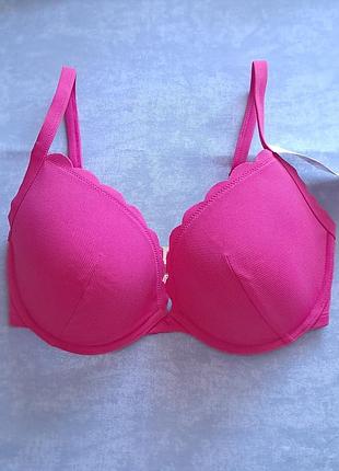 Купальний верх красивого рожевого кольору, 75f (34ddd/f), 75h (34h)