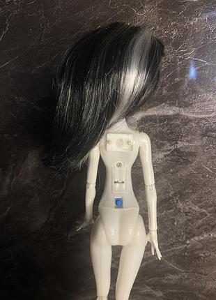 Лялька типу monster high 4