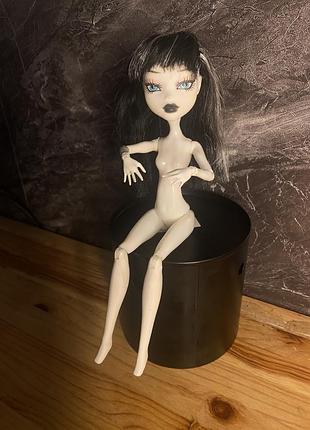Лялька типу monster high 6