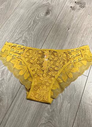 Трусики чикі victoria's secret мереживні