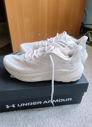 Кроссовки женские under armour w turbulence 3