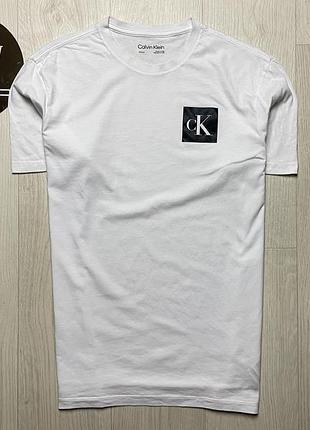 Мужская белая футболка calvin klein, размер s