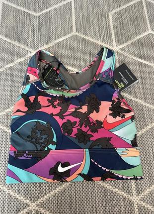 Топ nike swoosh bra