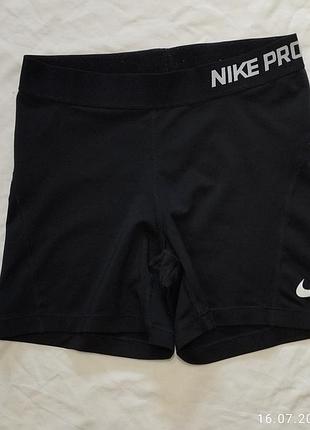 Жіночі шорти від nike pro