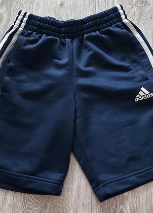 Спортивні жіночі шорти adidas, розмір xs-s