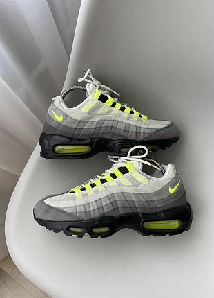 Чоловічі кросівки nike air max 95 neon volt