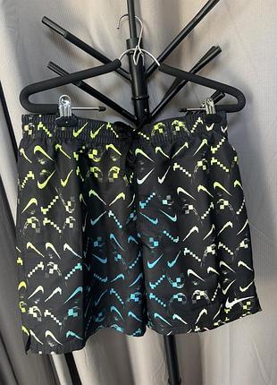 Чоловічі плавальні шорти nike