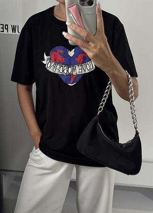 Футболка love moschino