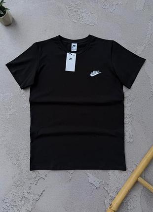 Футболка nike вишивка