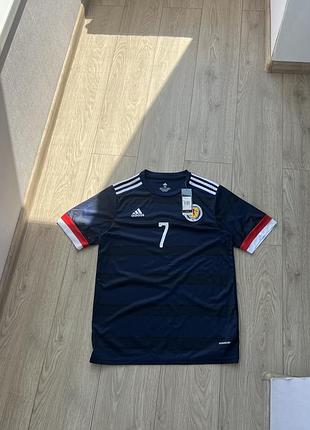Футболка adidas