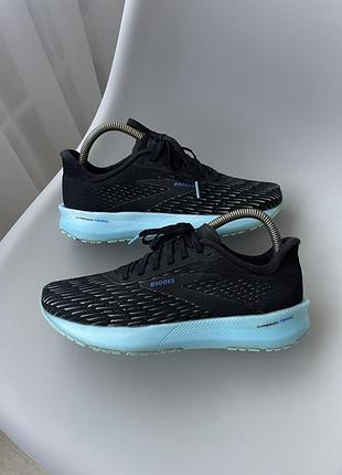 Жіночі кросівки brooks hyperion tempo