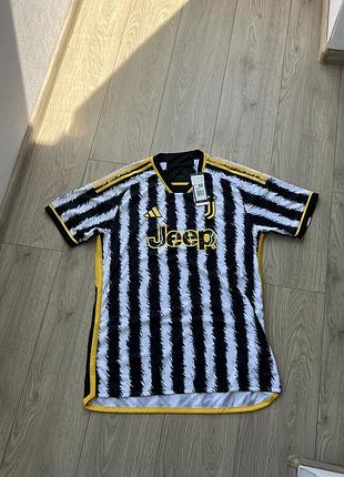 Футболка adidas