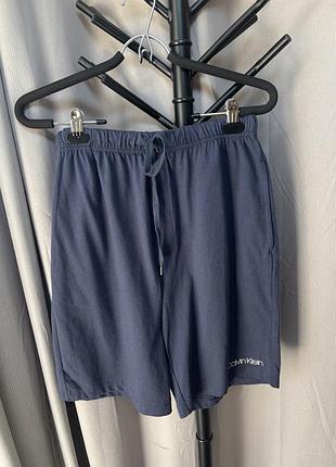 Чоловічі шорти calvin klein