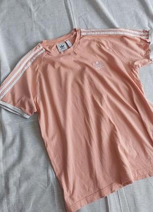 Футболка adidas