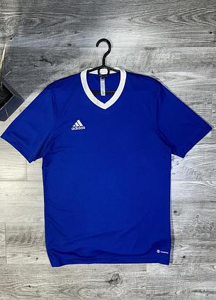 Оригінальна, спортивна футболка - adidas
