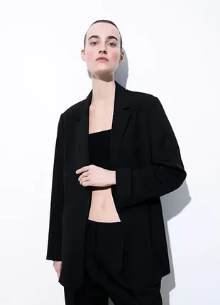 Блейзер жіночий cos the relaxed belted blazer / 38