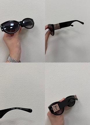 Сонцезахисні окуляри guess