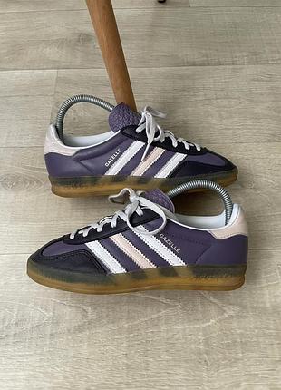 Жіночі кросівки adidas gazelle