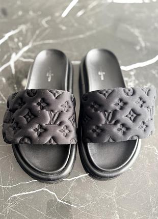 Louis vuitton шкіряні шльопанці pool pillow