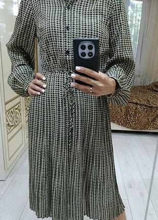 Фирменное платье