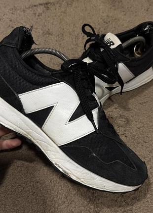 Кросівки new balance чорні з білим, розмір 46