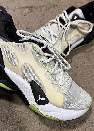 Кросівки puma 41 розмір білі з салатовими акцентами